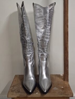🍃FLASH SALE!✨Metallic Silver Croc-Embossed Knee-High Boots - Women's
